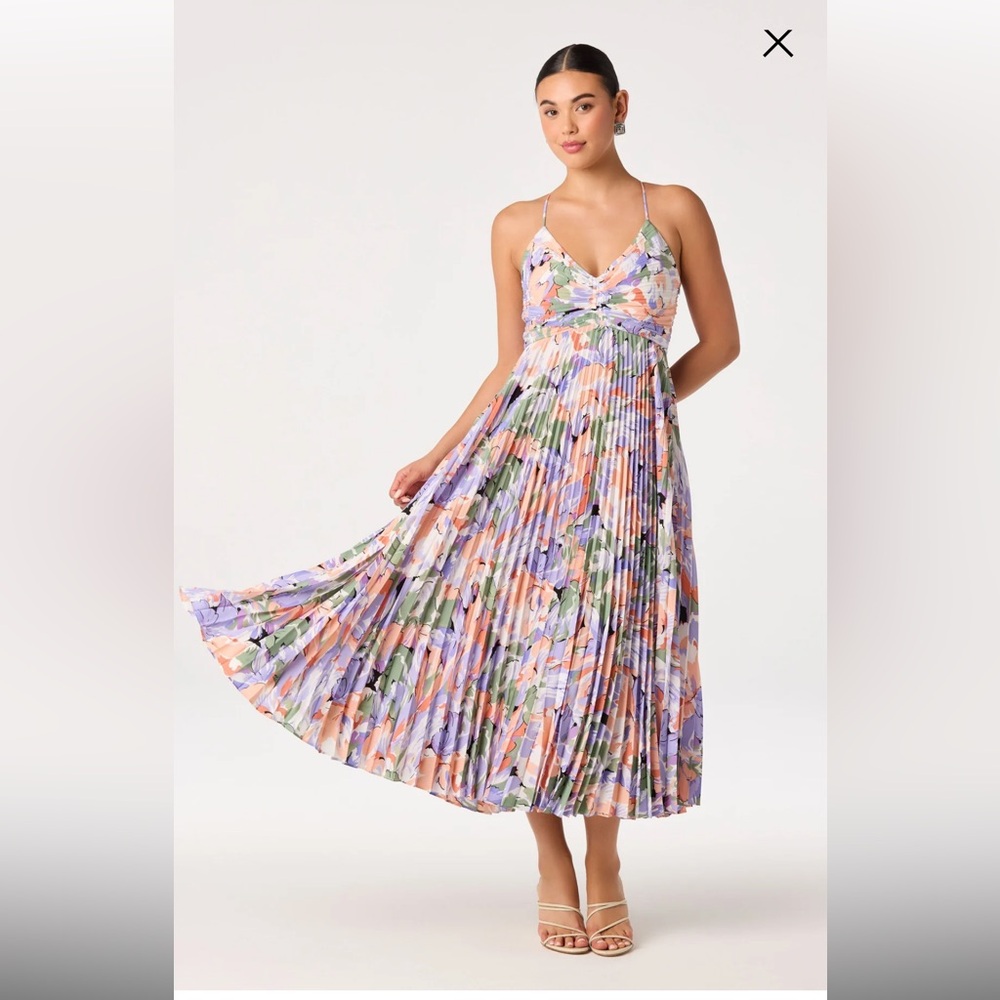 NWOT ASTR The Label Blythe Floral Plisse Midi Dress Size Large